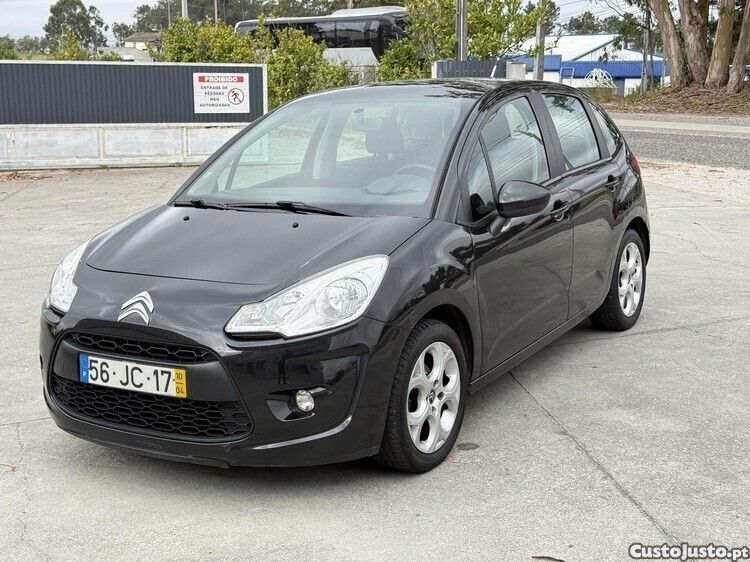 Preto Usado 2010 Citroën C3 Citadino | € 4.900 - Imagem 1/1