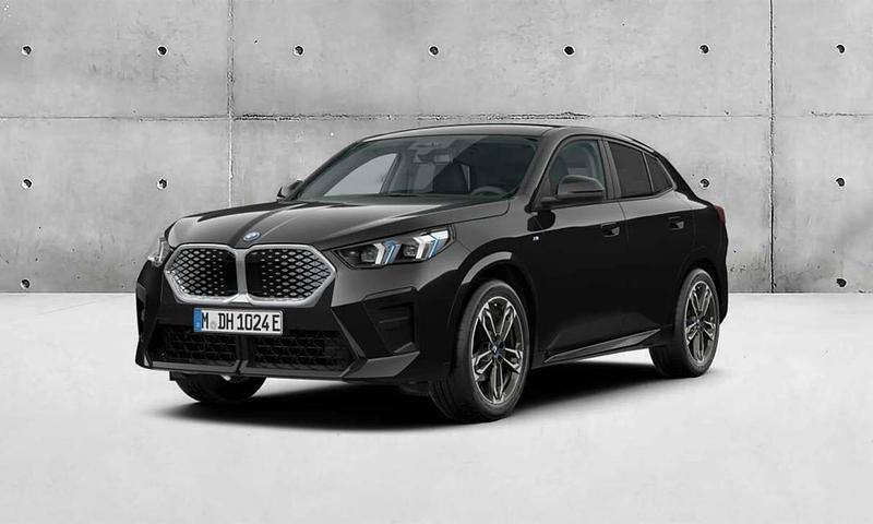 Preto sapphire metalizada Novo 2025 BMW iX2 Comfort Edition SUV | € 60.695 (Preço elevado) - Imagem 1/4