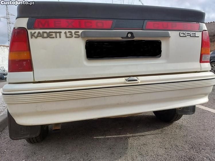 Branco Usado 1986 Opel Kadett | € 2.800 - Imagem 1/1