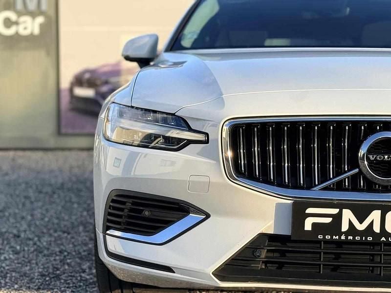 Usado Volvo V60 340 HP (250 kW) 2021 Branco Carrinha