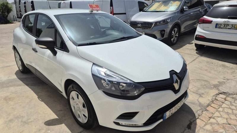 Usado Renault Clio IV 75 HP (55 kW) 2019 Branco Citadino