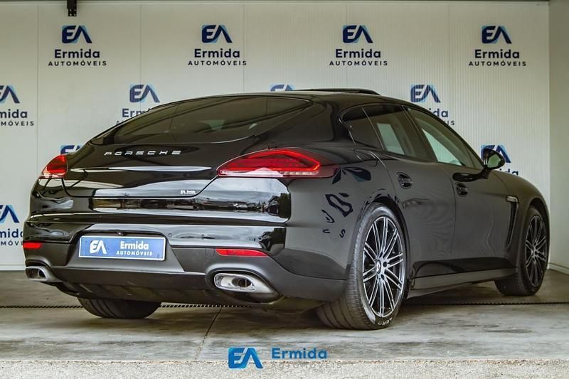 Usado Porsche Panamera 250 HP (183 kW) 2014 Preto Sedan