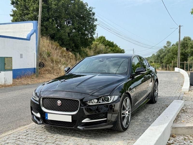 Usado 2018 Jaguar XE R-Sport Sedan | € 17.750 (Bom preço) - Imagem 1/4