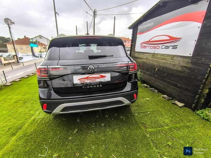 Usado VW T-Cross 95 HP (69 kW) 2024 Preto SUV