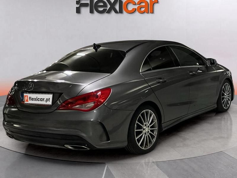 Usado Mercedes CLA220 AMG line 177 HP (130 kW) 2016 Cinza Sedan