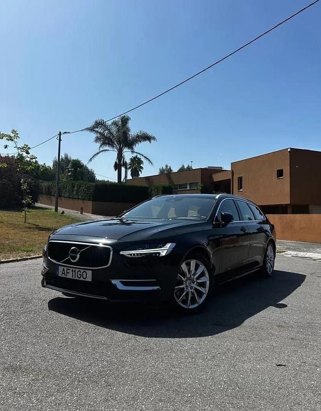 Preto Usado 2021 Volvo V90 Momentum Carrinha | € 29.750 (Bom preço) - Imagem 1/4
