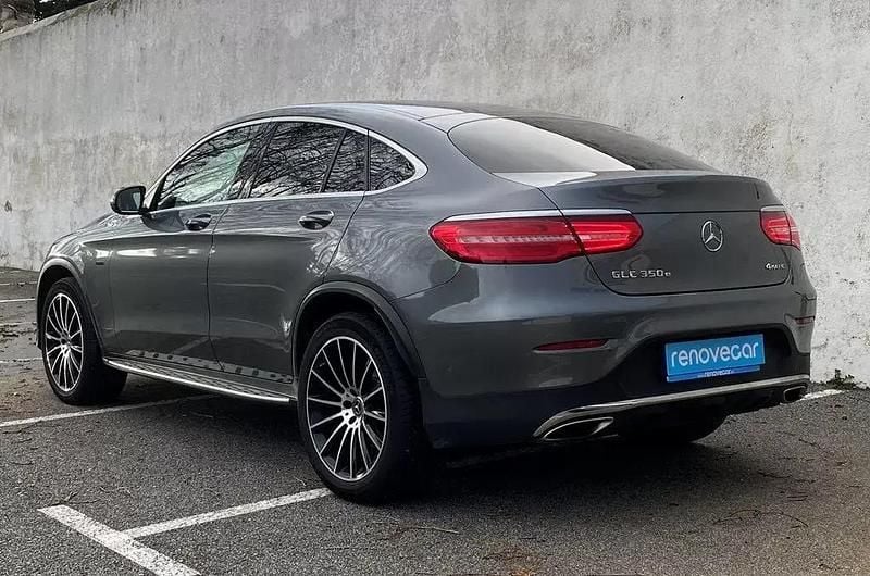 Usado Mercedes GLC350 320 HP (235 kW) 2018 Cinza antracite SUV