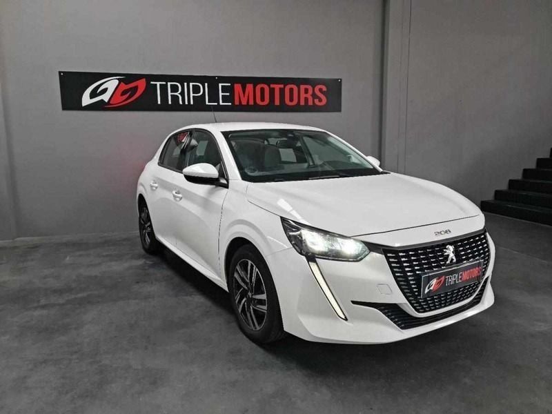 Branco Usado 2021 Peugeot 208 Allure Citadino | € 17.990 (Preço elevado) - Imagem 1/4