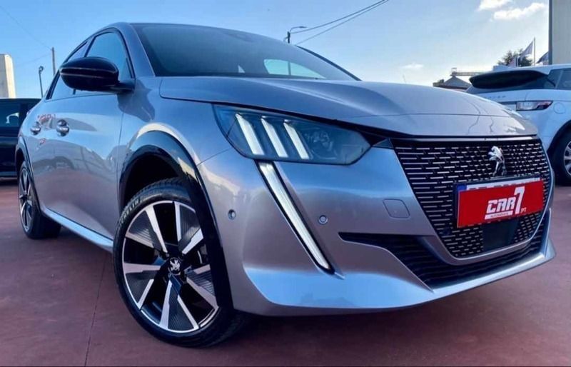 Cinzento Usado 2022 Peugeot e-208 GT Citadino | € 21.990 (Preço justo) - Imagem 1/4
