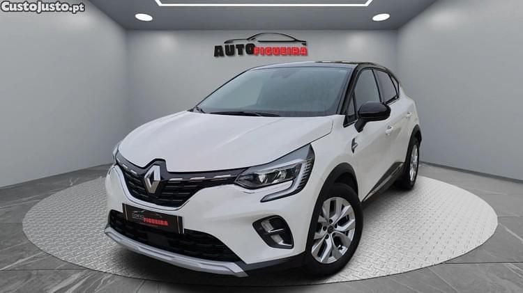 Usado Renault Captur Intens 131 HP (96 kW) 2020 Branco SUV