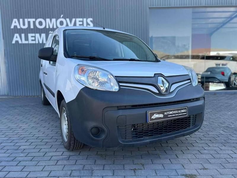 Branco Usado 2018 Renault 14 Citadino | € 14.500 - Imagem 1/4