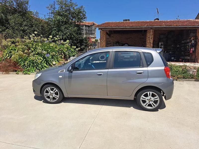 Cinza escuro Usado 2010 Chevrolet Aveo LS | € 4.950 (Preço justo) - Imagem 1/4