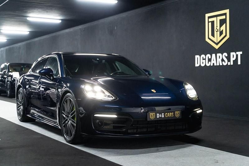 Azul Usado 2021 Porsche Panamera S E-Hybrid Sedan | € 81.900 - Imagem 1/4