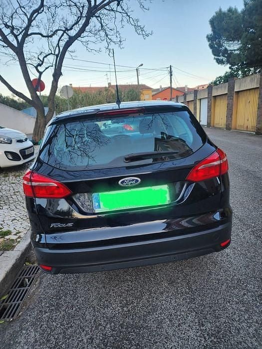 Usado Ford Focus 105 HP (77 kW) 2016 Sedan