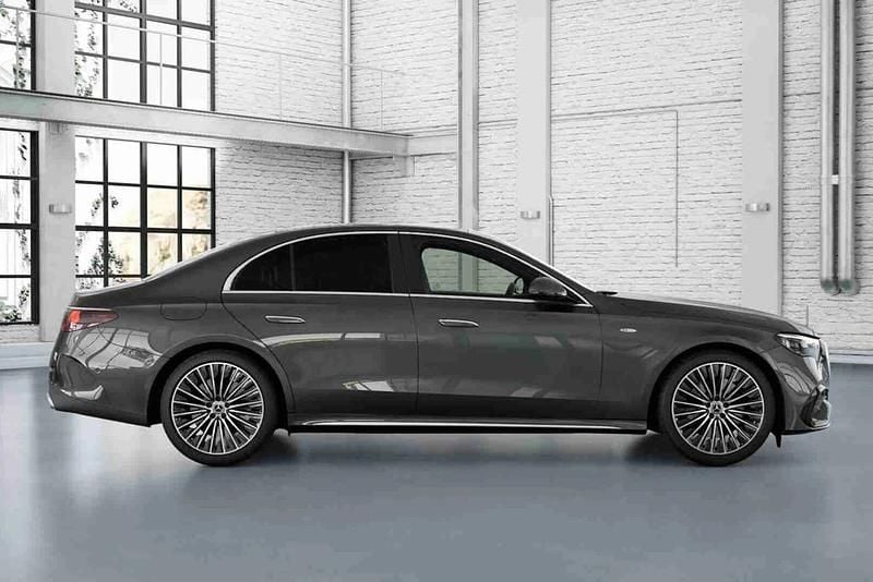 Novo Mercedes E300 313 HP (230 kW) 2025 Cinzento Sedan