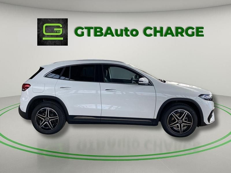 Branco Usado 2023 Mercedes EQA250 AMG SUV | € 39.999 (Preço justo) - Imagem 1/3