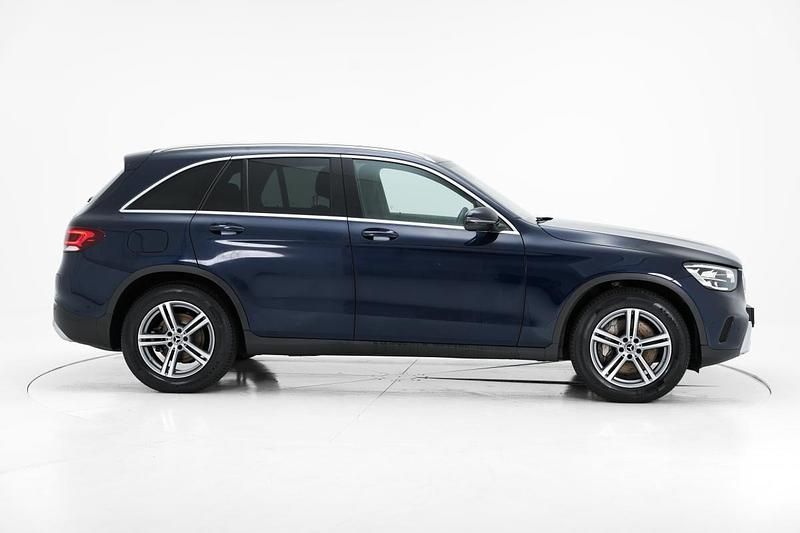 Usado Mercedes GLC300 Business 320 HP (235 kW) 2022 Azul SUV