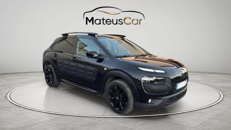 Preto Usado 2015 Citroën C4 Cactus Citadino | € 10.900 (Preço justo) - Imagem 1/4