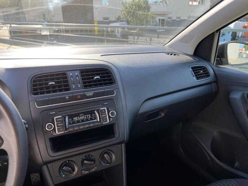 Usado VW Polo 75 HP (55 kW) 2012 Preto Citadino