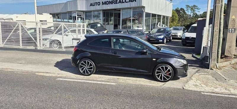 Usado Seat Ibiza CUPRA 180 HP (132 kW) 2011 Preto Coupé
