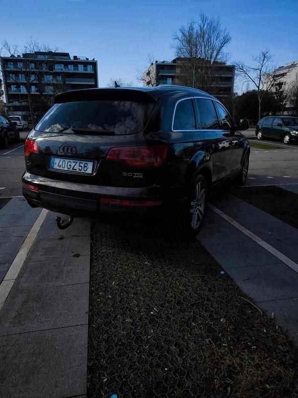 Usado Audi Q7 239 HP (175 kW) 2008 Preto SUV