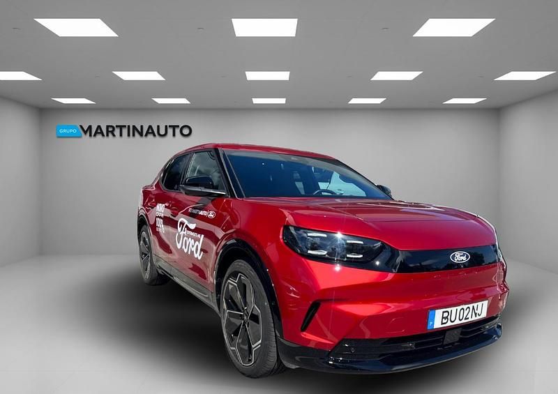 Vermelho Usado 2025 Ford Capri Premium SUV | € 45.900 - Imagem 1/4