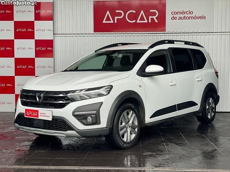 Branco Usado 2023 Dacia Jogger Monovolume | € 13.990 (Preço justo) - Imagem 1/1