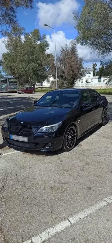 Preto Usado 2009 BMW 520 Sedan | € 11.900 (Caro) - Imagem 1/4