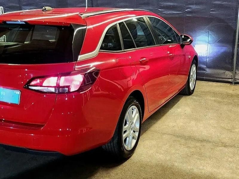 Usado Opel Astra Dynamic 136 HP (100 kW) 2019 Azul Carrinha