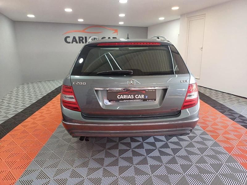 Usado Mercedes C200 Avantgarde 136 HP (100 kW) 2012 Cinza Carrinha