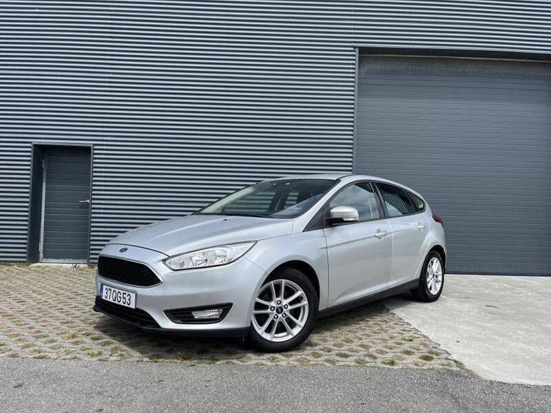 Cinzento Usado 2015 Ford Focus | € 11.500 (Preço justo) - Imagem 1/4