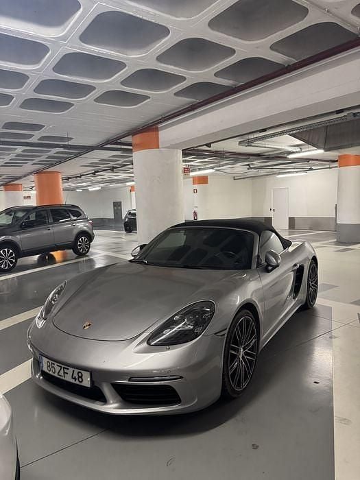 Usado Porsche 718 Boxster Sport 300 HP (220 kW) 2018 Cabrios