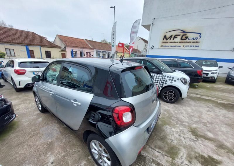 Usado Smart ForFour 71 HP (52 kW) 2016 Preto Citadino