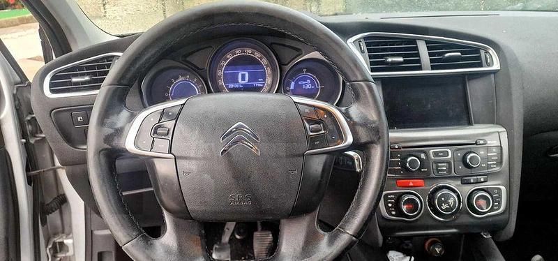 Usado 2013 Citroën C4 Sedan | € 4.750 (Super Preço) - Imagem 1/4