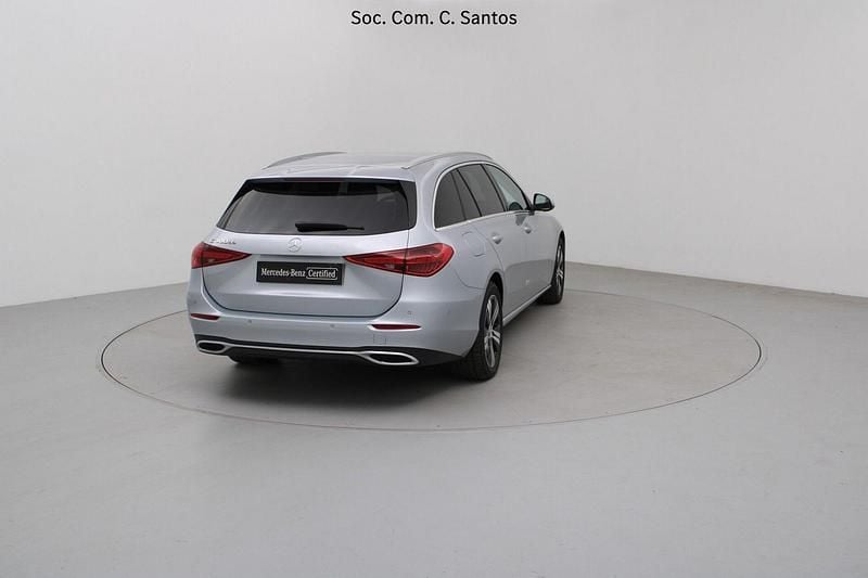 Usado Mercedes C300 Avantgarde 197 HP (144 kW) 2024 Cinza Carrinha