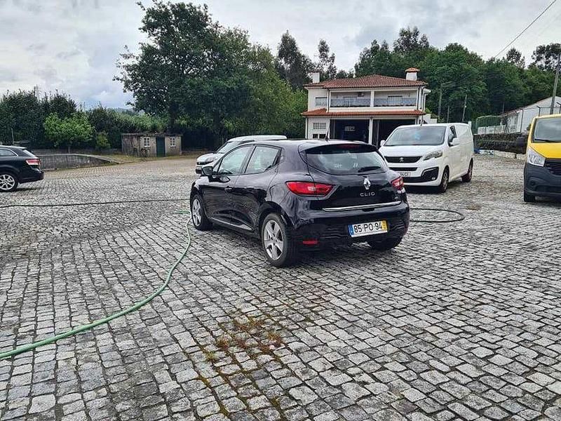 Usado Renault Clio IV 90 HP (66 kW) 2015 Sedan