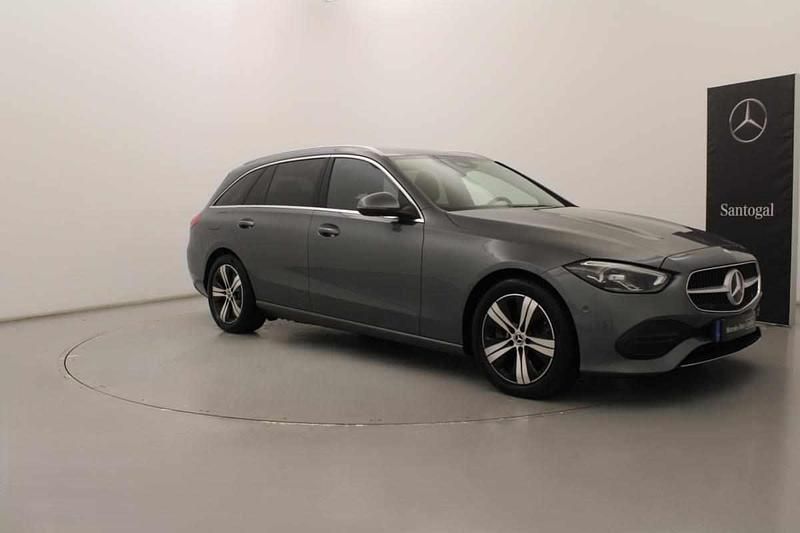 Usado Mercedes C220 200 HP (147 kW) 2024 Cinzento