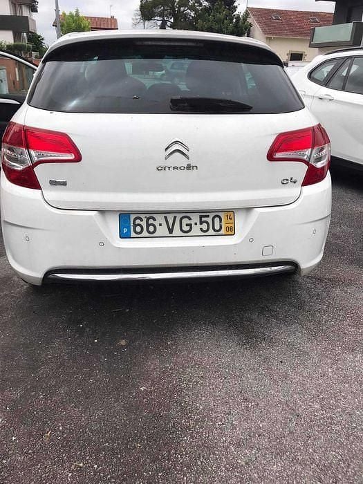 Usado Citroën C4 112 HP (82 kW) 2014 Sedan