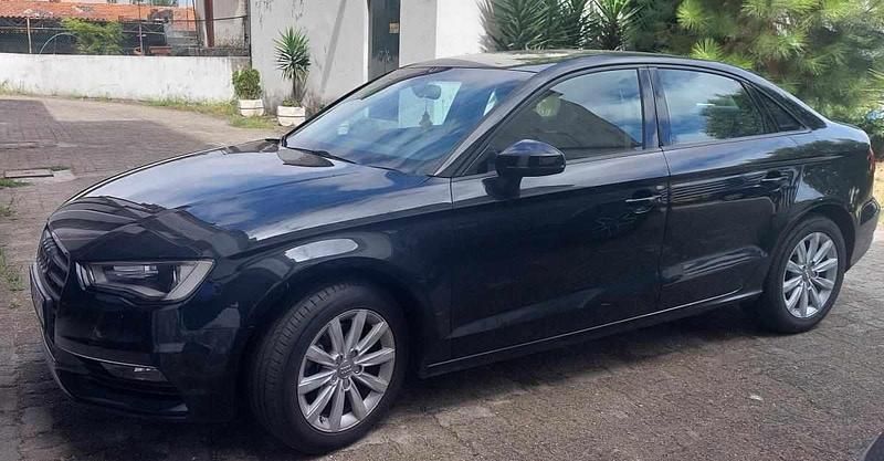 Preto Usado 2014 Audi A3 Citadino | € 16.000 - Imagem 1/4