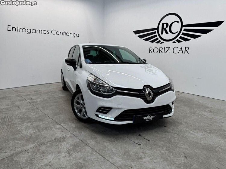 Branco Usado 2018 Renault Clio IV SE Citadino | € 12.490 (Bom preço) - Imagem 1/1