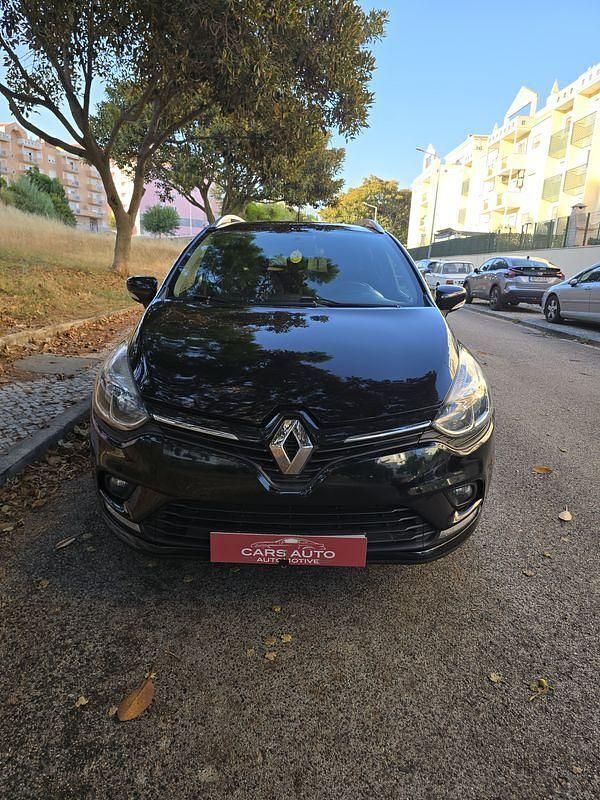 Usado Renault Clio GrandTour LIMITED 90 HP (66 kW) 2019 Preto Carrinha