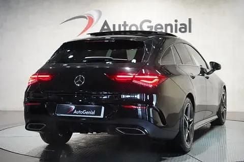 Usado Mercedes CLA200 Progressive 163 HP (119 kW) 2022 Preto Carrinha
