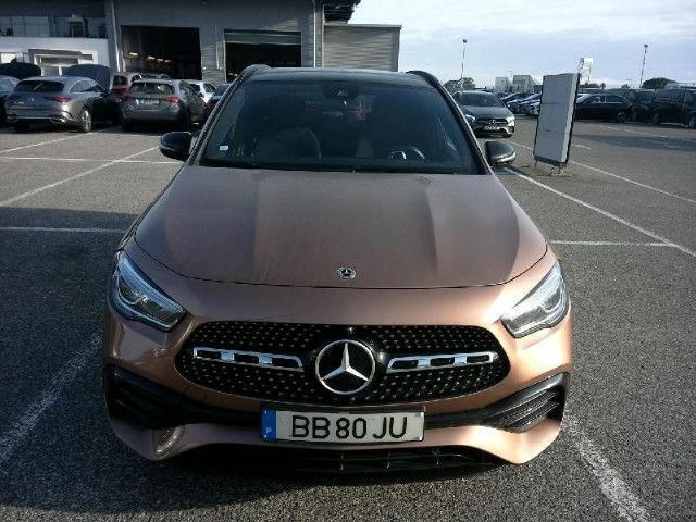 Usado Mercedes GLA200 150 HP (110 kW) 2023 Ainda não definida SUV