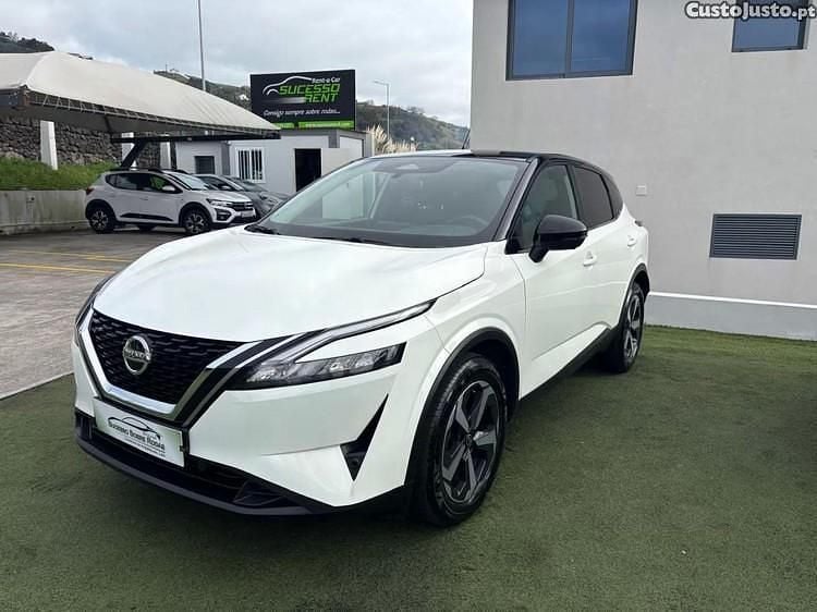 Branco Usado 2022 Nissan Qashqai N-Connecta SUV | € 25.990 (Preço elevado) - Imagem 1/1