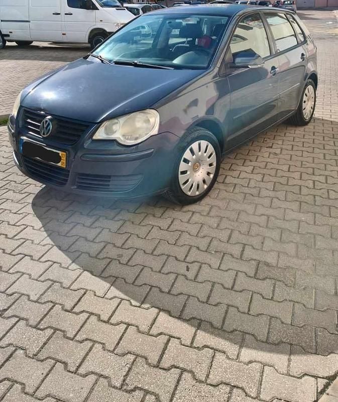 Azul Usado 2007 VW Polo Citadino | € 2.950 (Bom preço) - Imagem 1/4