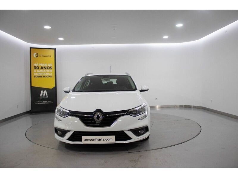 Branco Usado 2019 Renault Mégane GrandTour LIMITED Carrinha | € 15.480 (Preço justo) - Imagem 1/4