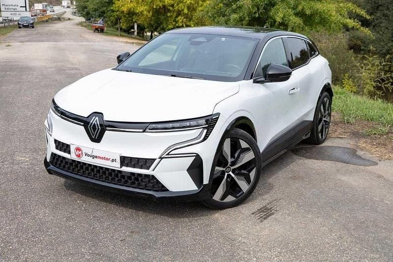 Branco Usado 2022 Renault Mégane | € 23.900 (Preço elevado) - Imagem 1/4