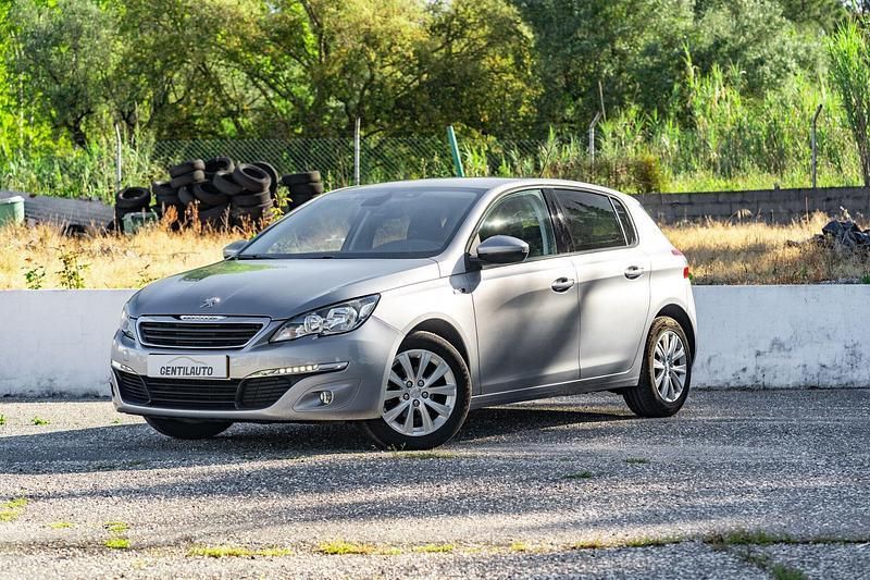Antracite Usado 2016 Peugeot 308 Style | € 11.400 (Preço justo) - Imagem 1/4