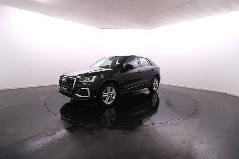 Usado Audi Q2 Advanced 110 HP (80 kW) 2024 Preto SUV