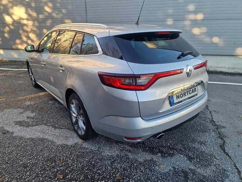 Usado Renault Mégane IV 110 HP (80 kW) 2017 Cinzento Carrinha